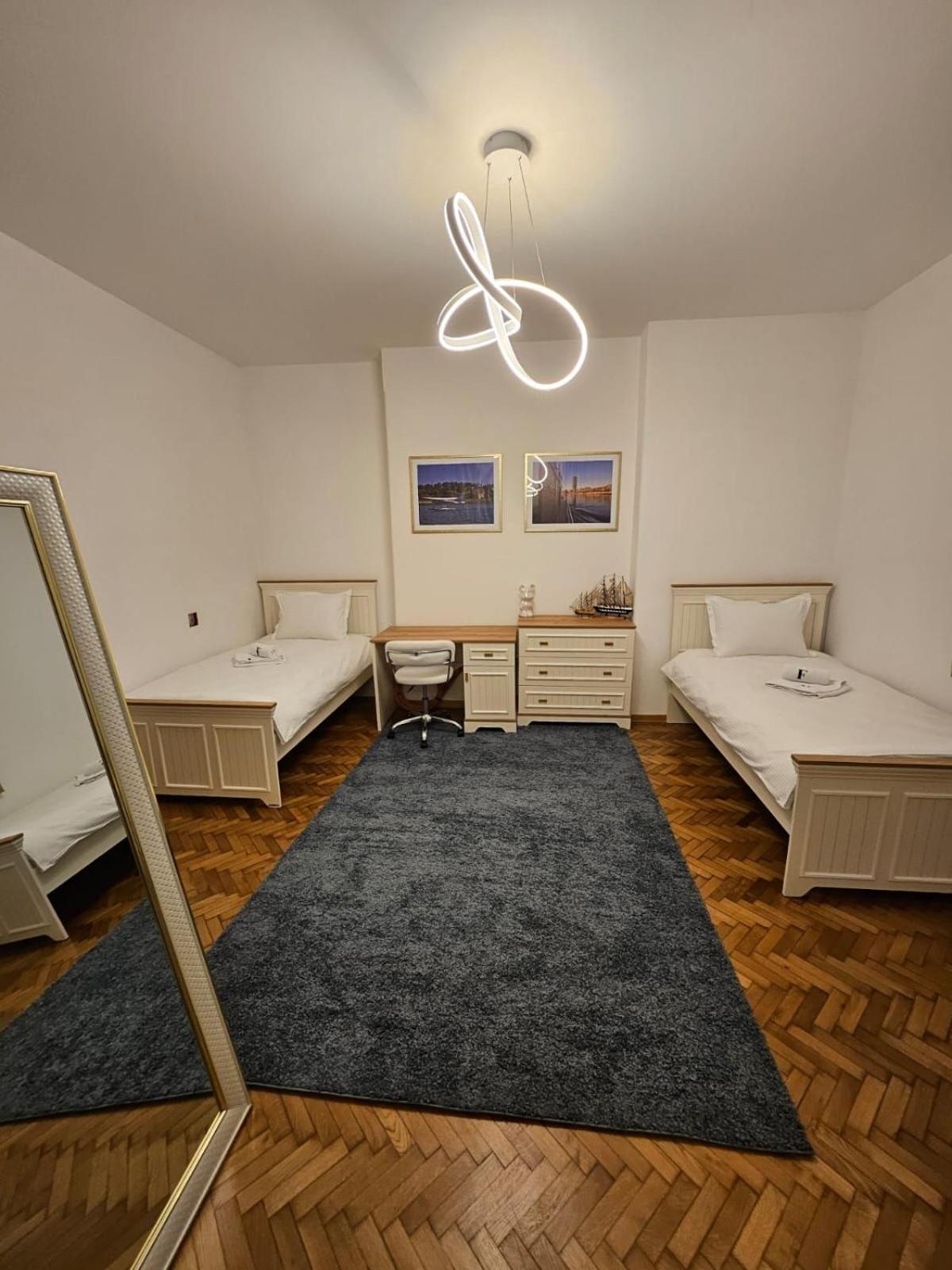 Fors Downtown Lux Daire