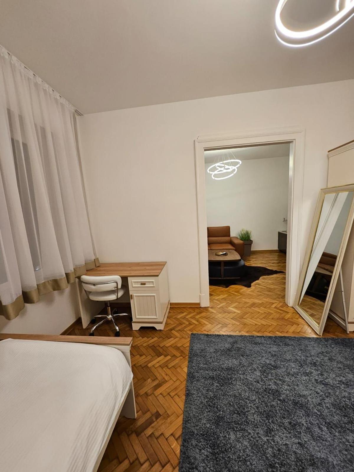 Fors Downtown Lux Lägenhet Belgrad